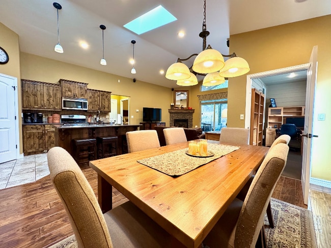 Building Photo - 153 Oakmont Lp