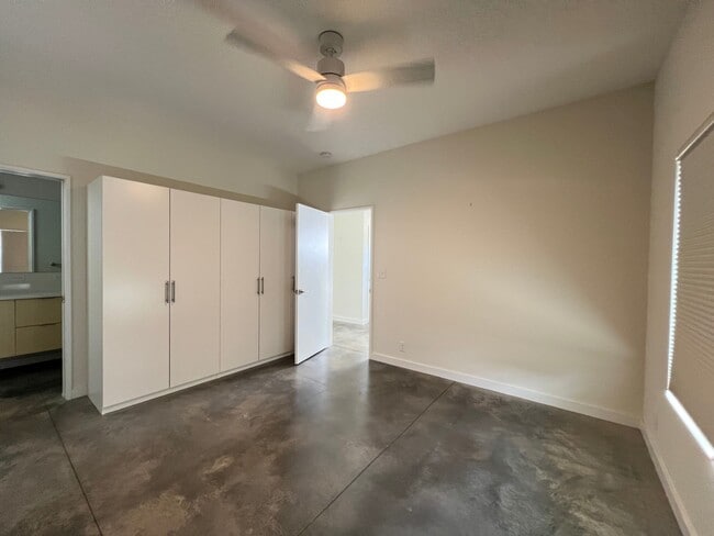 Building Photo - 36 Georgia Hill St