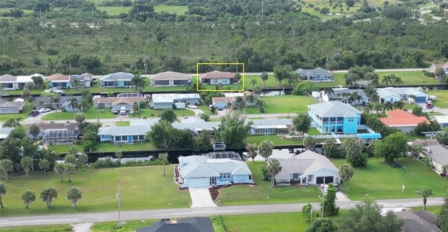 Building Photo - 3103 Riverside Dr