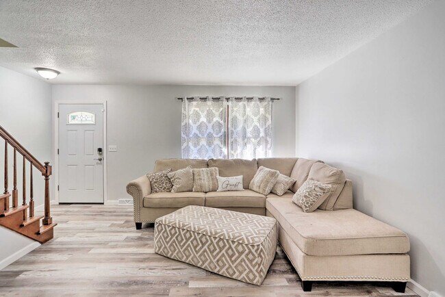 Foto del edificio - 6834 Woodmeadow Dr