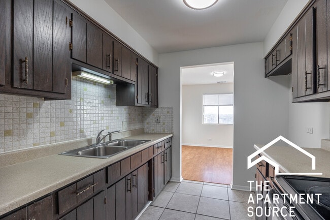 Foto del edificio - 2300 N Harlem Ave