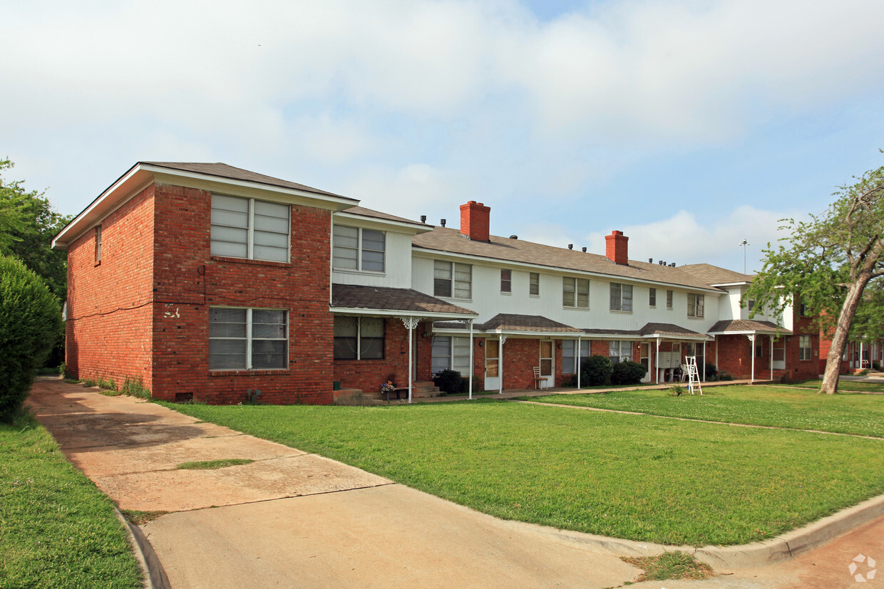 Primary Photo - Capital View Apartments