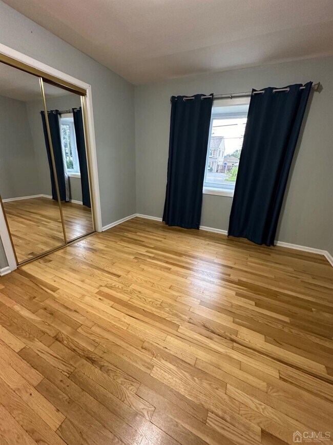 198 Plainfield Ave Unit 1, Edison, NJ 08817 Room for Rent in Edison