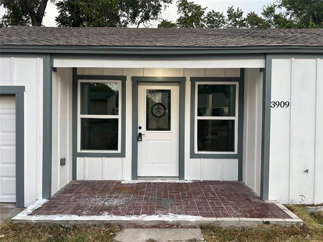 Building Photo - 3909 Carnation Ave