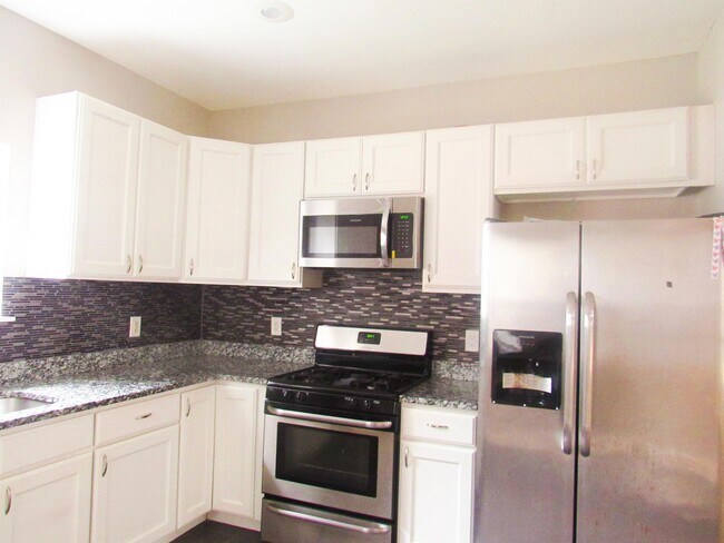 Foto del edificio - 7210 Mahogany Dr