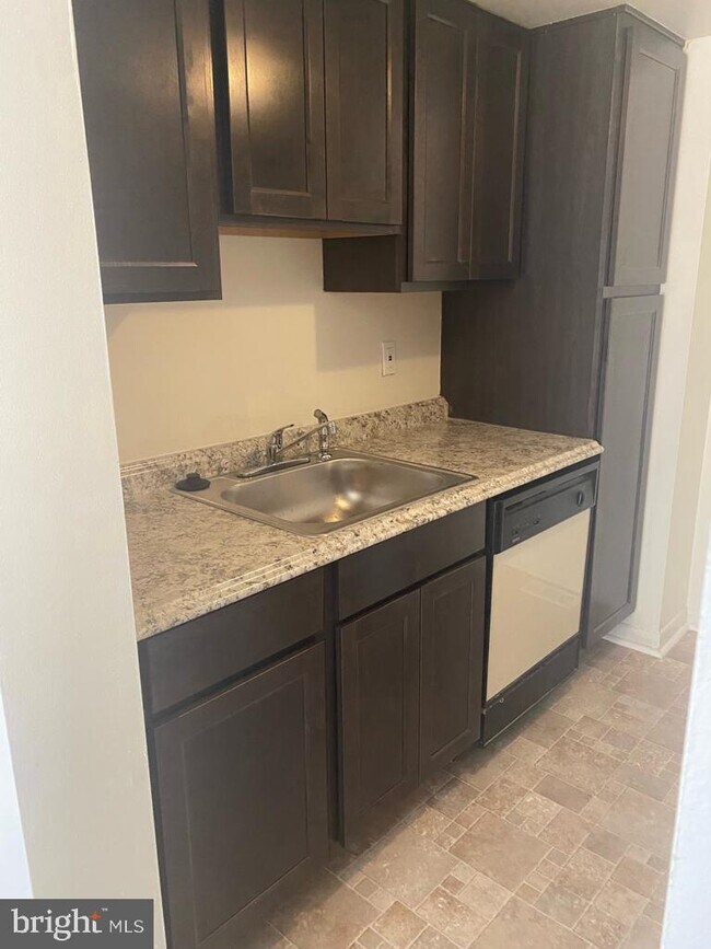 21 Eastford Ct, Parkville, MD 21234 Townhome Rentals in Parkville MD