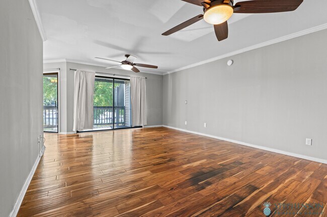 Foto del edificio - 246 Shoreline Dr