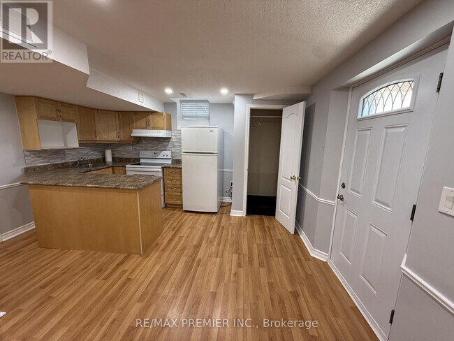 Photo du bâtiment - 54 Castlepoint Dr