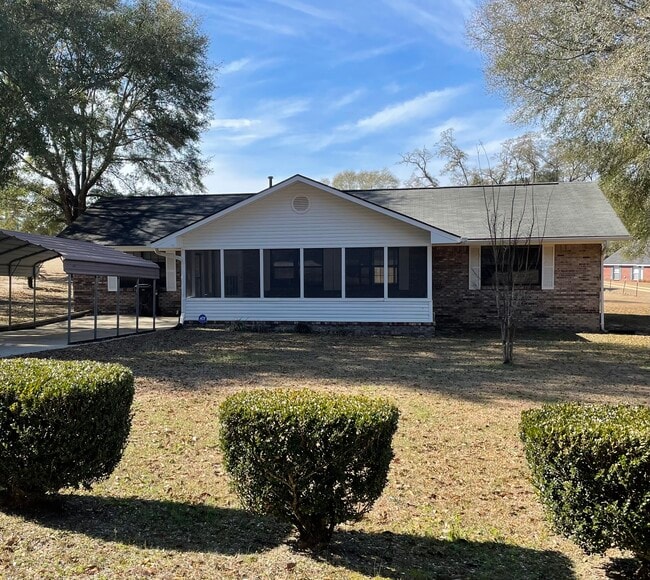 Building Photo - 430 Co Rd 445