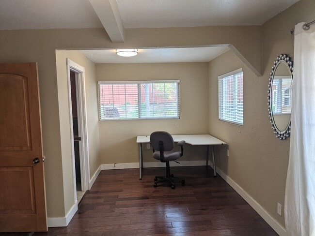 Foto del edificio - 2808 Hillside Ave