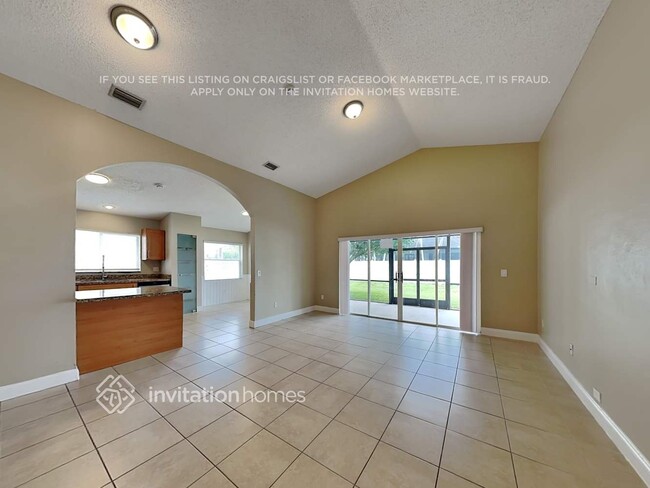 Building Photo - 10309 Allegro Dr