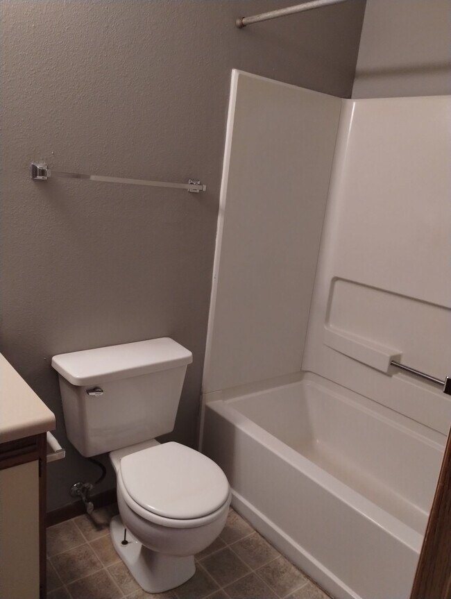 Foto del edificio - 222 Timber Ridge Dr