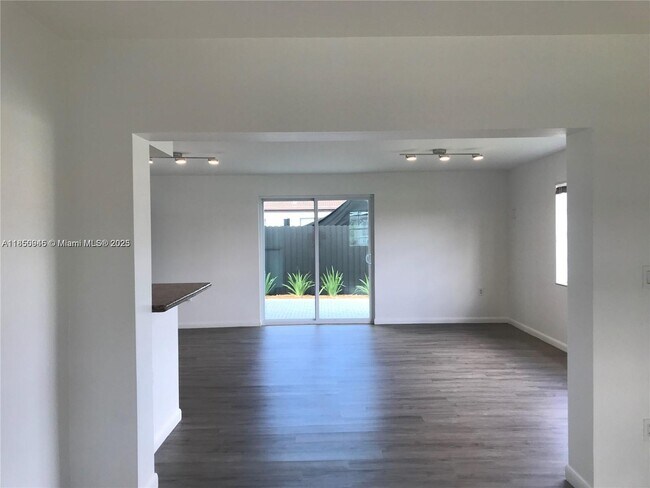 Building Photo - 17940 NW 85th Ave