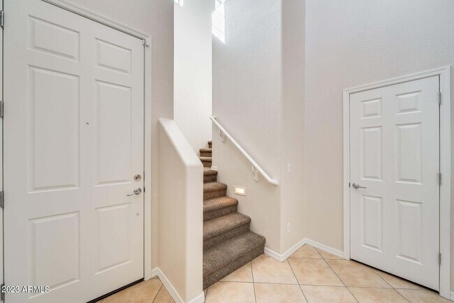 Foto del edificio - 2134 W Tallgrass Trail
