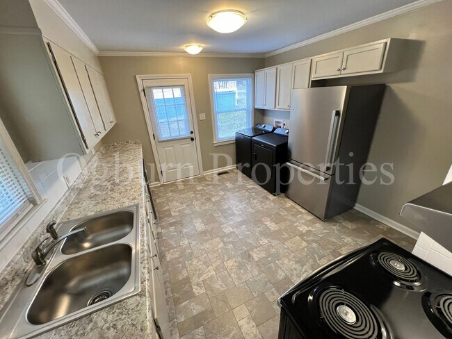 Building Photo - 2280 Brindle St-2BR/1BA-Charming, Rehabili...