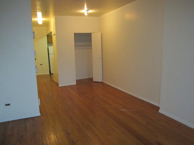 Building Photo - 79 Linden St