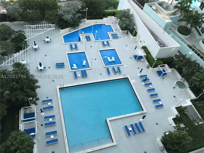 Foto del edificio - 1800 N Bayshore Dr