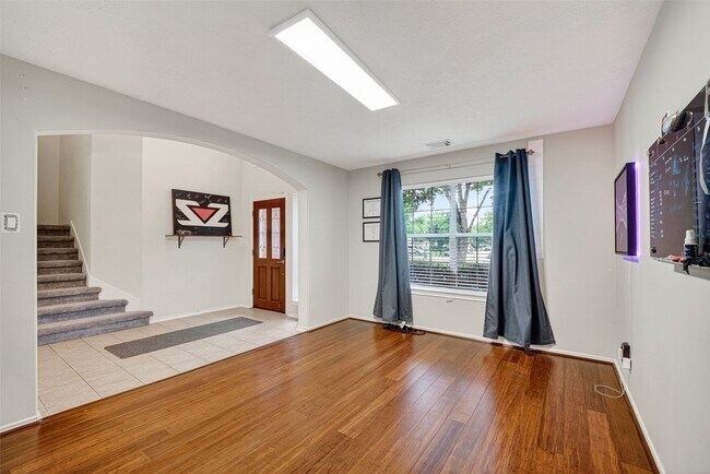 Foto del edificio - 12042 Clear Brook Oak St