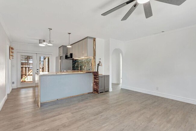 Foto del edificio - 1649 NE 31st St