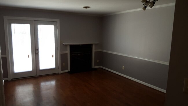 Building Photo - 483 Bramblewood Ln