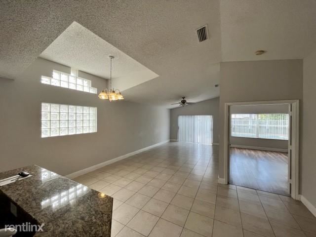 Building Photo - 3 br, 2 bath House - 1228 NW 170th Ave # 1228