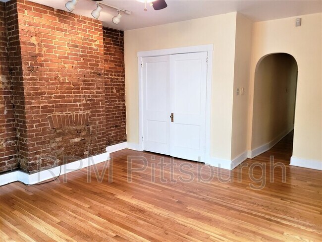 Foto del edificio - 205 Lehigh Ave