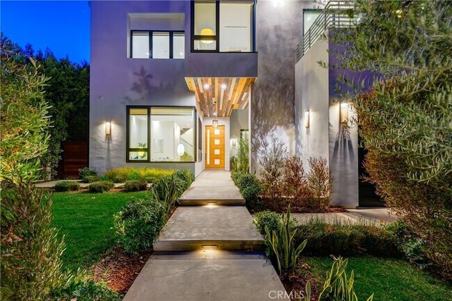 Foto del edificio - 4175 Greenbush Ave