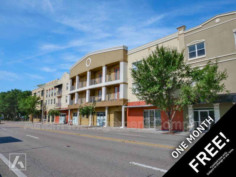 Primary Photo - 2902 N Orange Ave