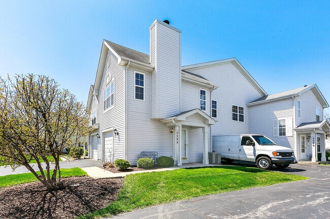 Foto del edificio - 2544 Dickens Dr