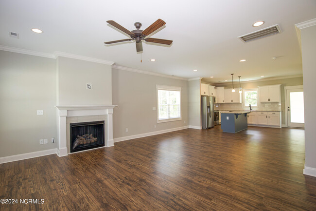 Building Photo - 1021 Juniper Lake Rd