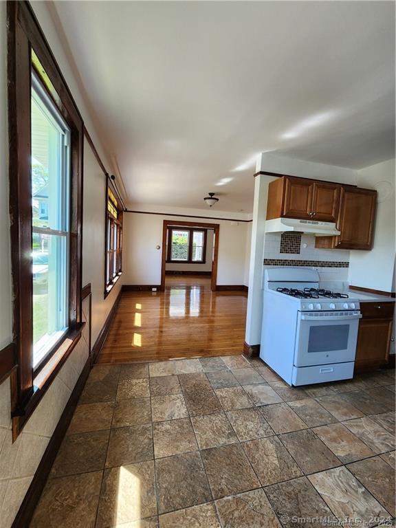 Building Photo - 304 Judson Pl