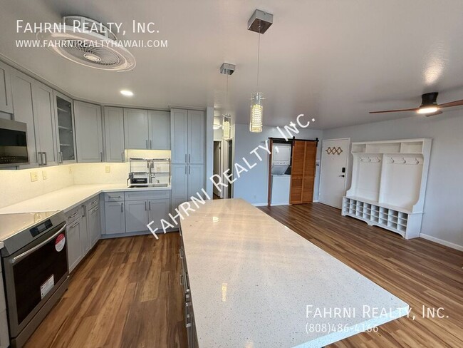 Building Photo - 84-757 Kiana Pl-#4A