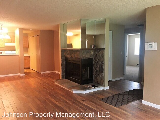Foto del edificio - 3 br, 1 bath House - 6106 E. 6th Ave S-1