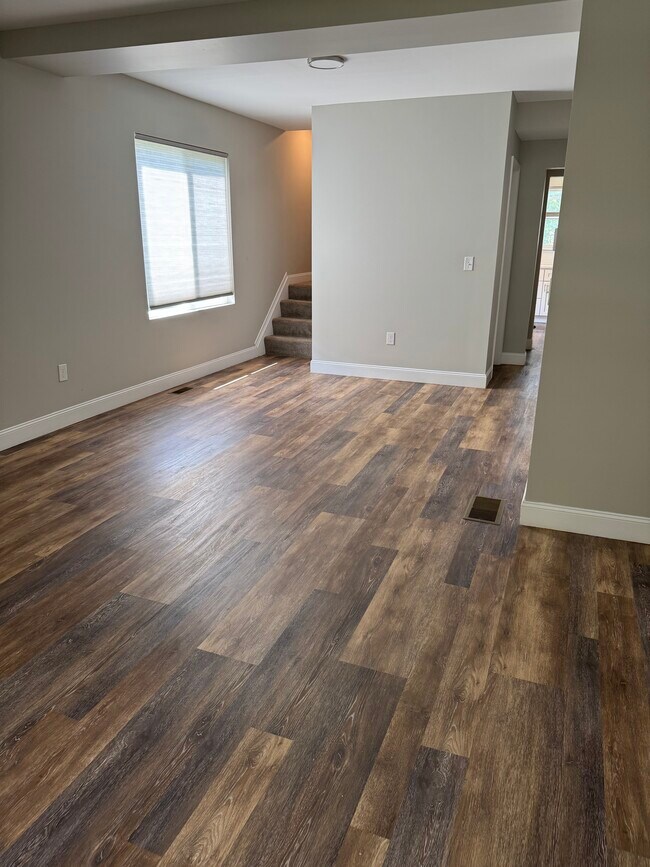 Foto del edificio - 1356 E 17th Ave