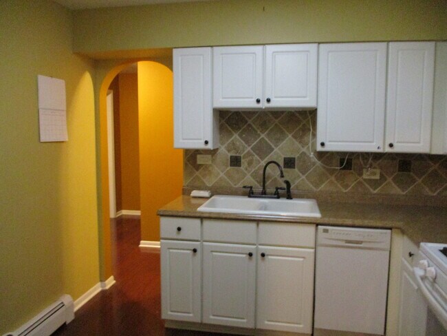Foto del edificio - 1430 N Evergreen Ave