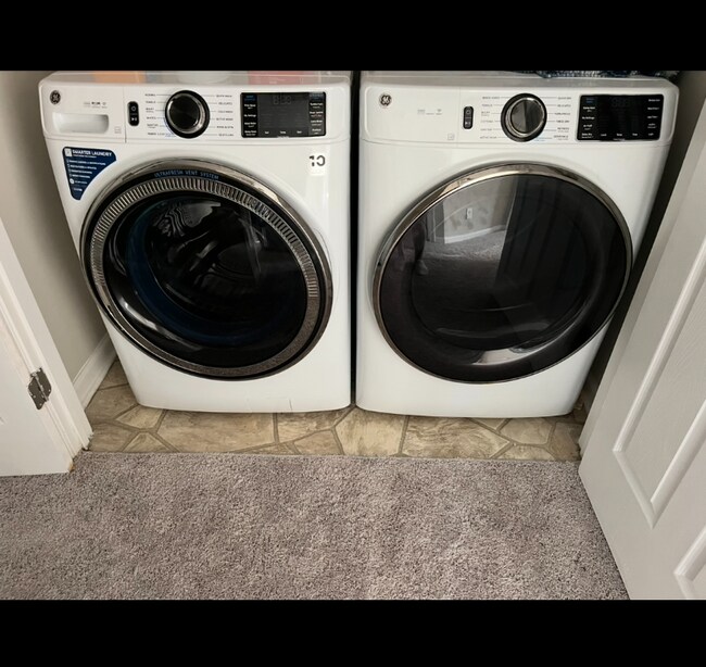 Foto del edificio - 1418 Infinity Ln