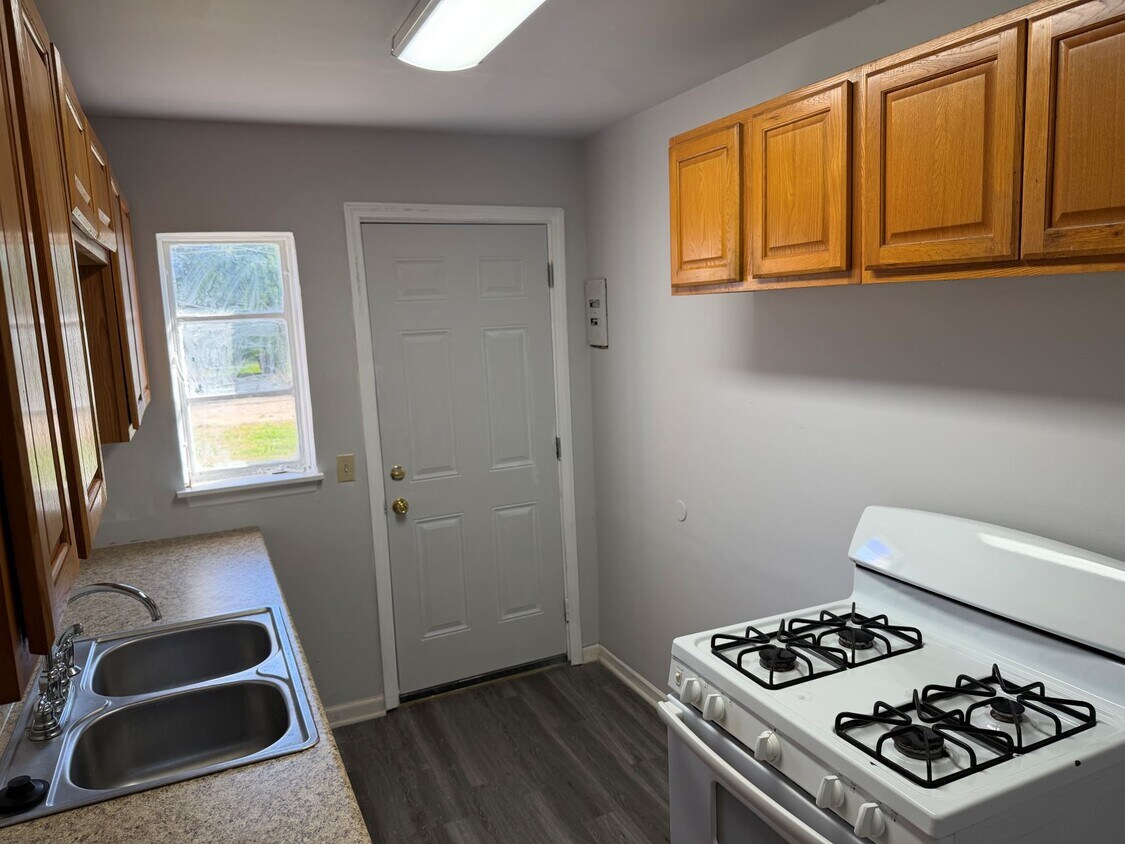 Foto del edificio - 706 S Hunter