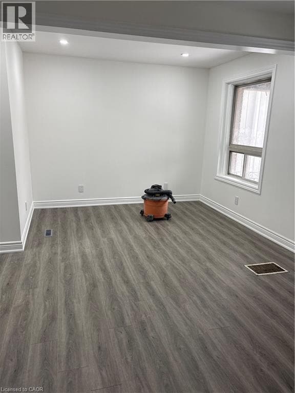 Photo du bâtiment - 1280 Main St E