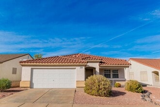 Building Photo - 752 Cam La Paz