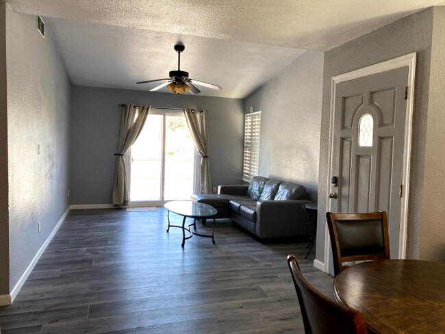 Building Photo - 2833 Azevedo Dr