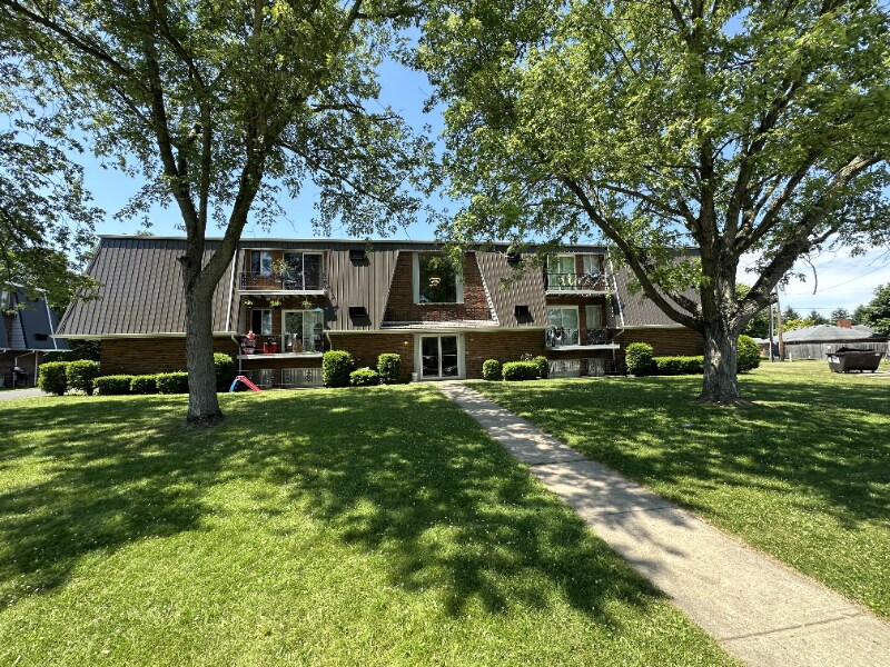 Primary Photo - 1510 Spruce Ave