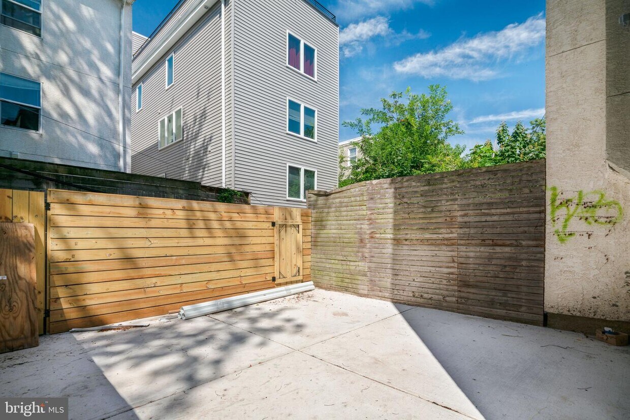 Foto principal - 1512 Willington St