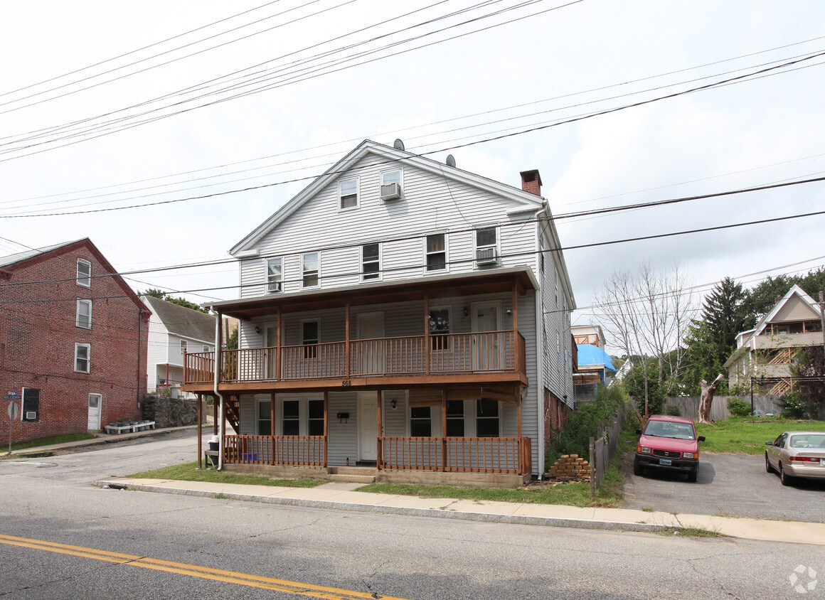 Building Photo - 568 N Main St