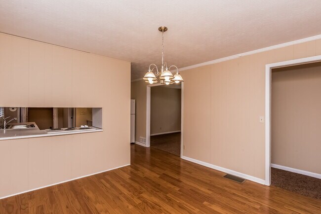Foto del edificio - 7163 Bluebird Ln