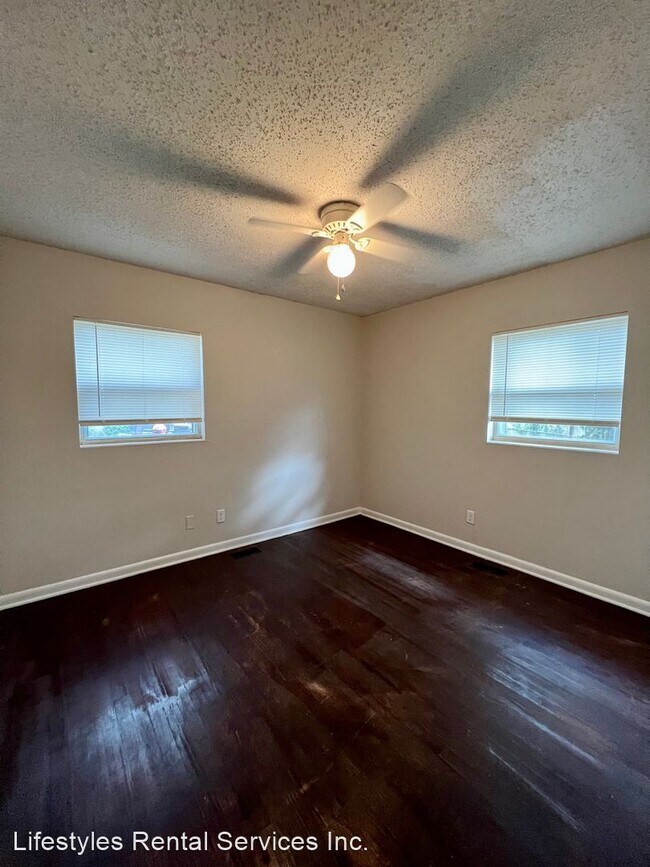 Foto del edificio - 4 br, 2 bath House - 4303 Ish Brant Court W