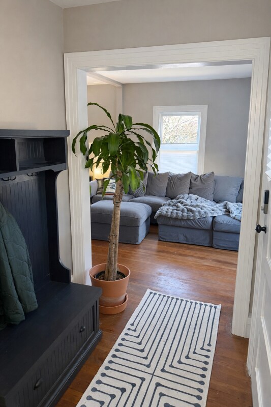 Building Photo - 604 NE Shaver St