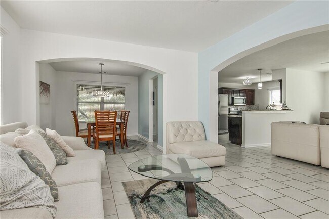 Building Photo - 11822 Tierra Palms Ct