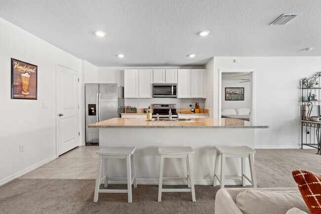 Foto del edificio - Contemporary Home in Briarwood