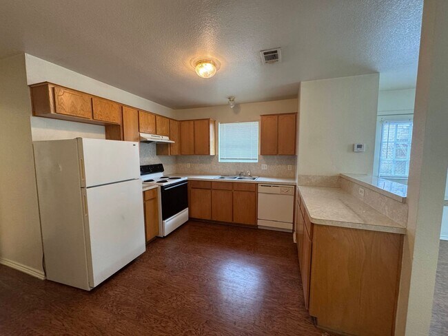 Foto del edificio - 4300 Alan Kent Dr