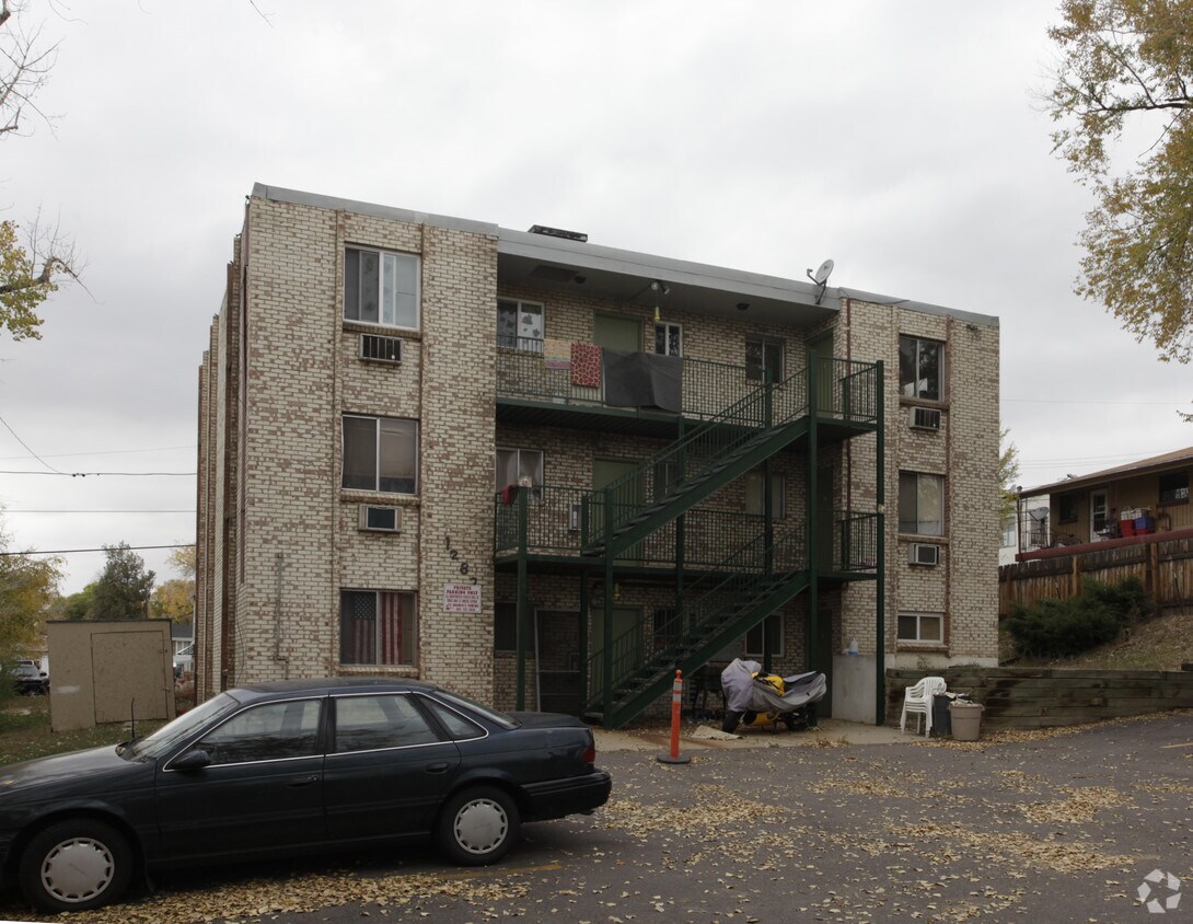 Primary Photo - 1287 Wolff St